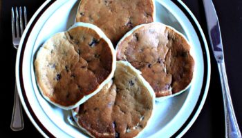 Aunt Betty’s Blueberry Pancakes