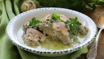 Poulet à la sauce aux champignons