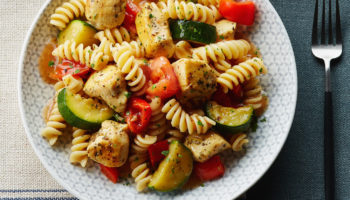 Pâtes au poulet méditerranéen en casserole