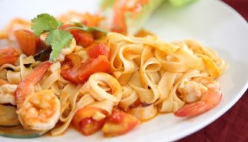 Linguines aux crevettes épicées