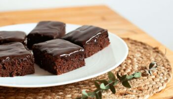 Gâteau brownie fondant à la menthe poivrée 
